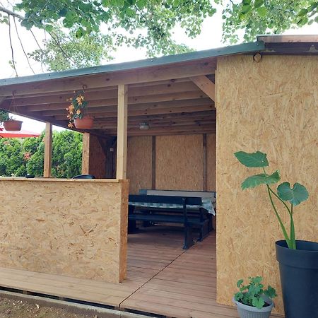 Studio Apartma Zirovnik ツェルクニェ・ナ・ゴレニスケム エクステリア 写真