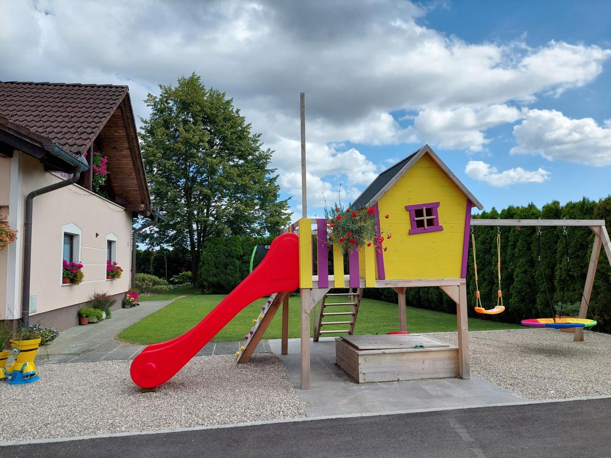 Studio Apartma Zirovnik ツェルクニェ・ナ・ゴレニスケム エクステリア 写真